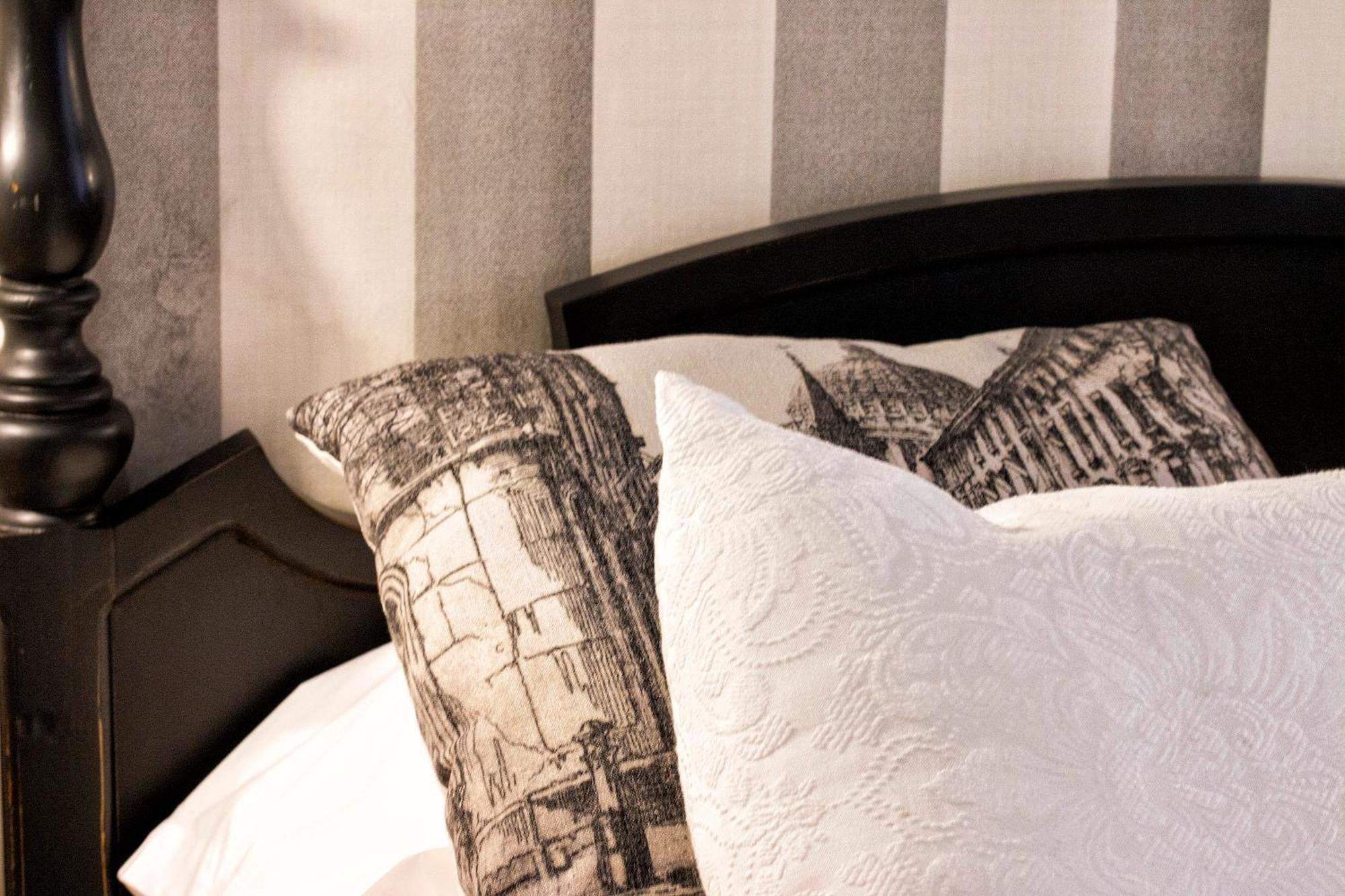 Central Deluxe Apartments กรานาดา ภายนอก รูปภาพ