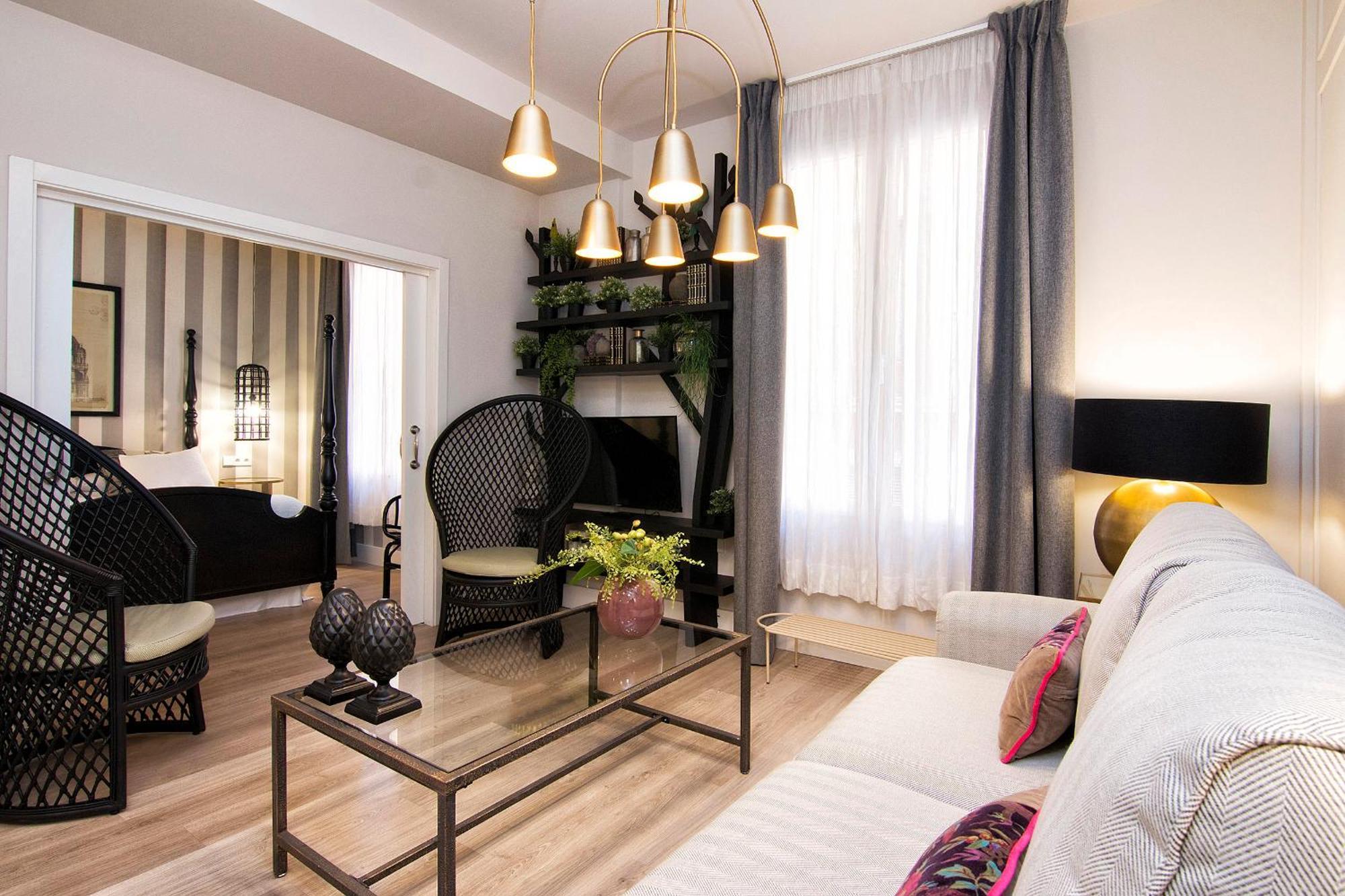 Central Deluxe Apartments กรานาดา ภายนอก รูปภาพ