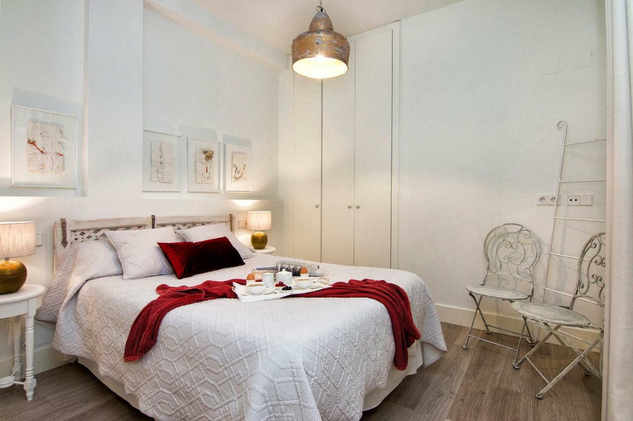 Central Deluxe Apartments กรานาดา ภายนอก รูปภาพ