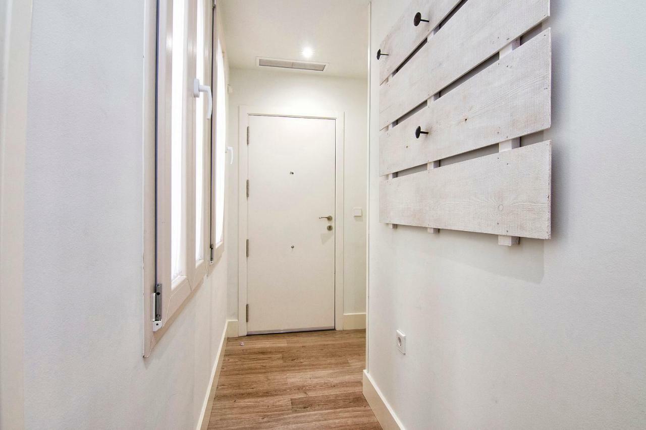 Central Deluxe Apartments กรานาดา ภายนอก รูปภาพ