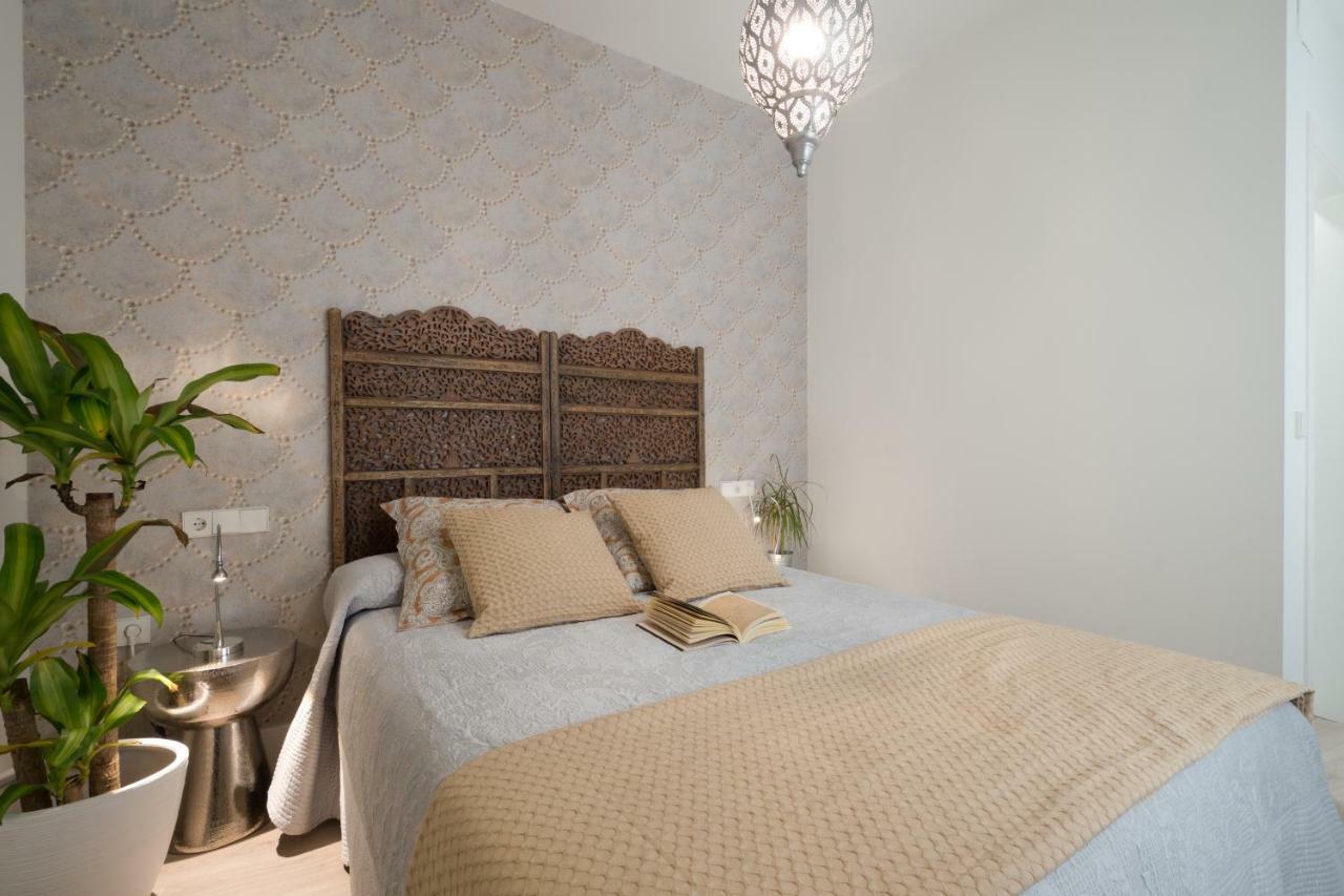 Central Deluxe Apartments กรานาดา ภายนอก รูปภาพ