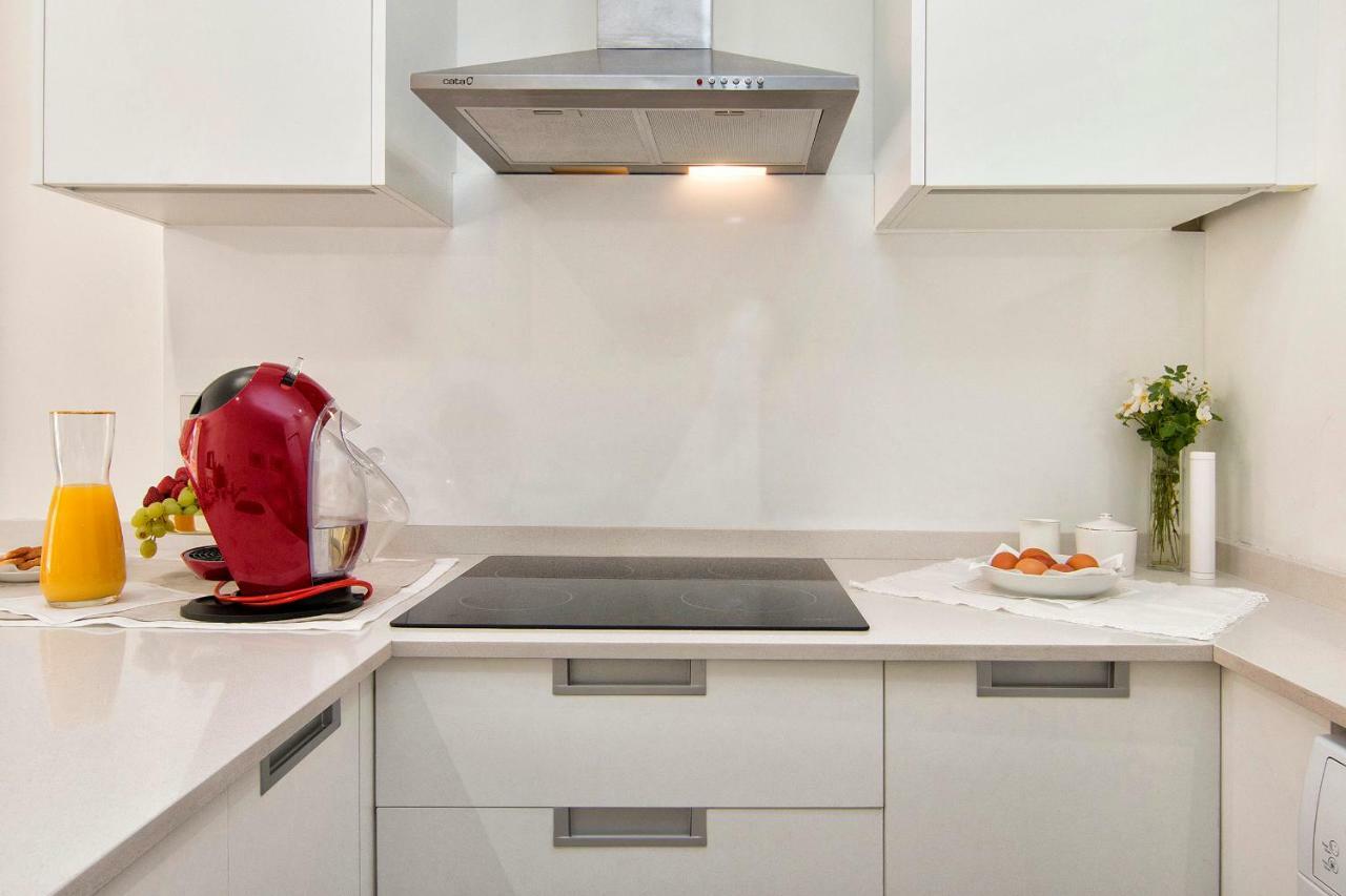 Central Deluxe Apartments กรานาดา ภายนอก รูปภาพ