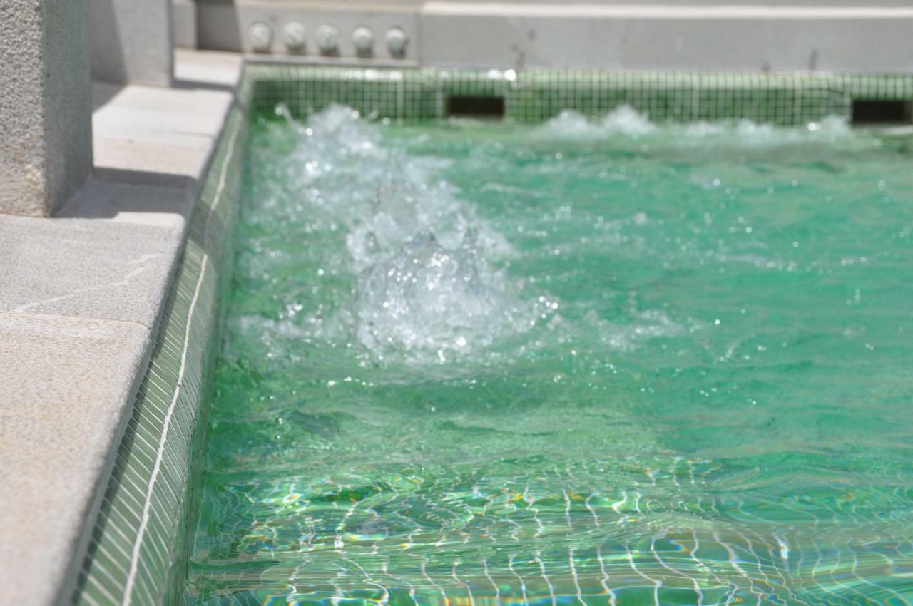 Central Deluxe Apartments กรานาดา ภายนอก รูปภาพ